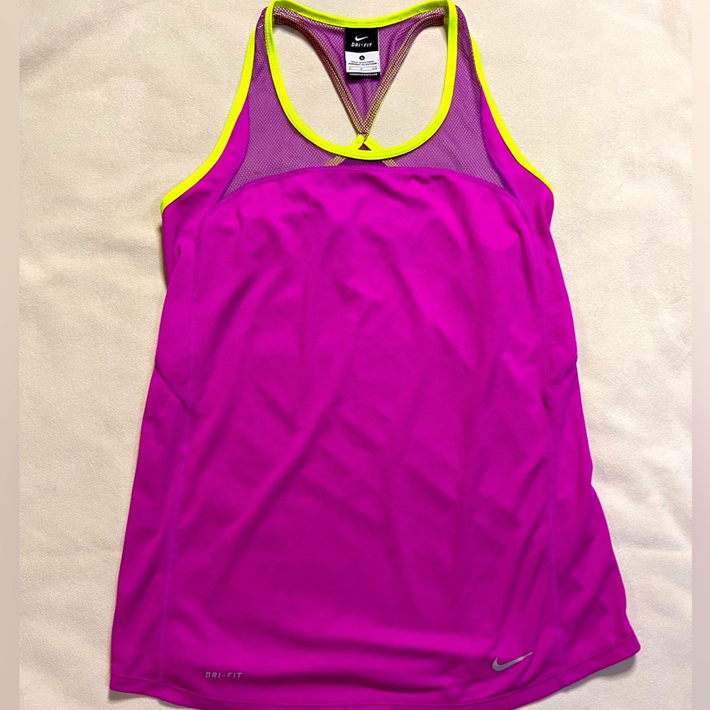 Nike Women’s Top‎